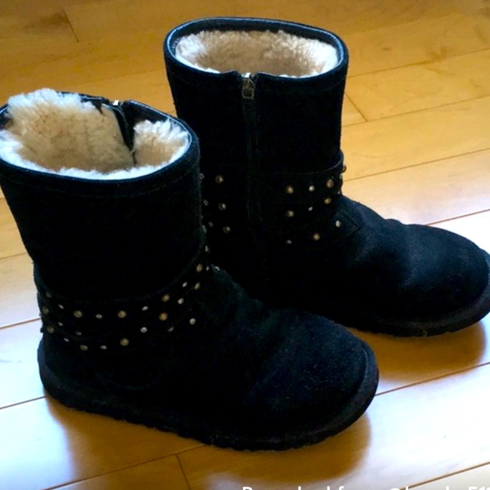 Ugg Clovis studded boot (big girl 4/women 5)